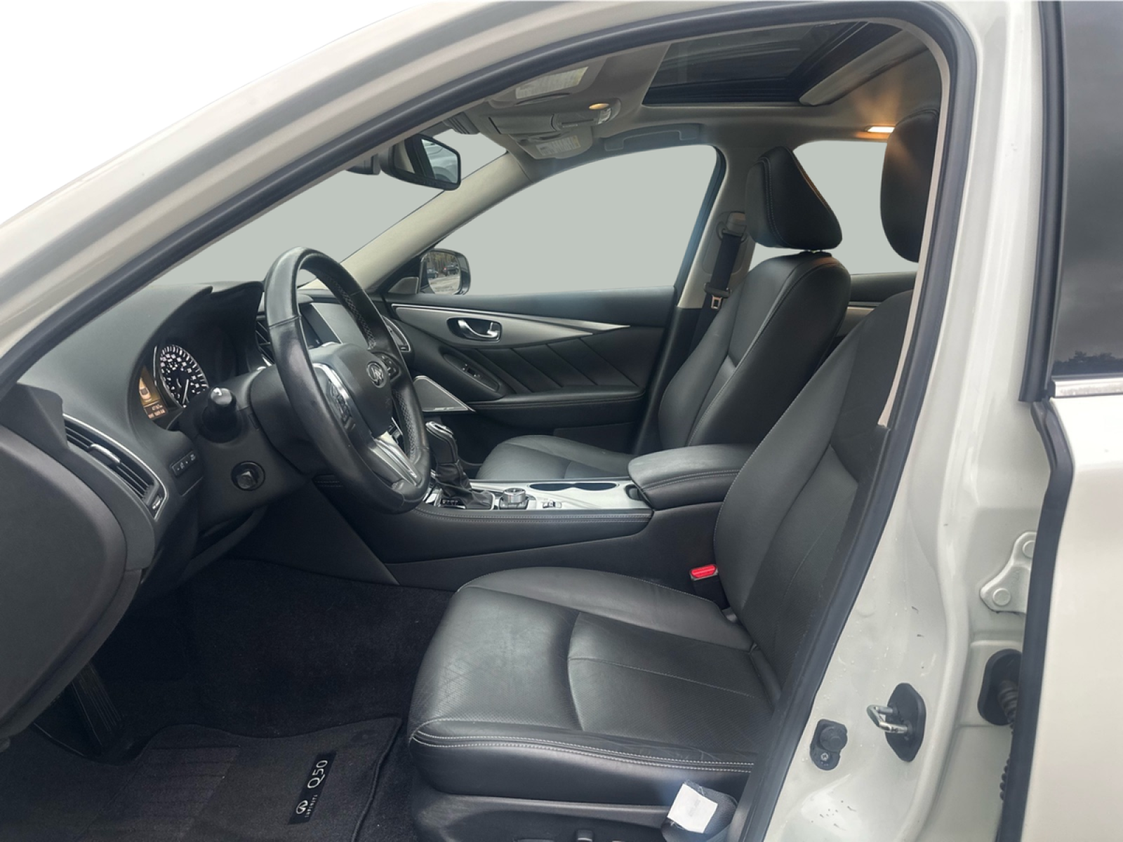 2022 INFINITI Q50 - Image 11