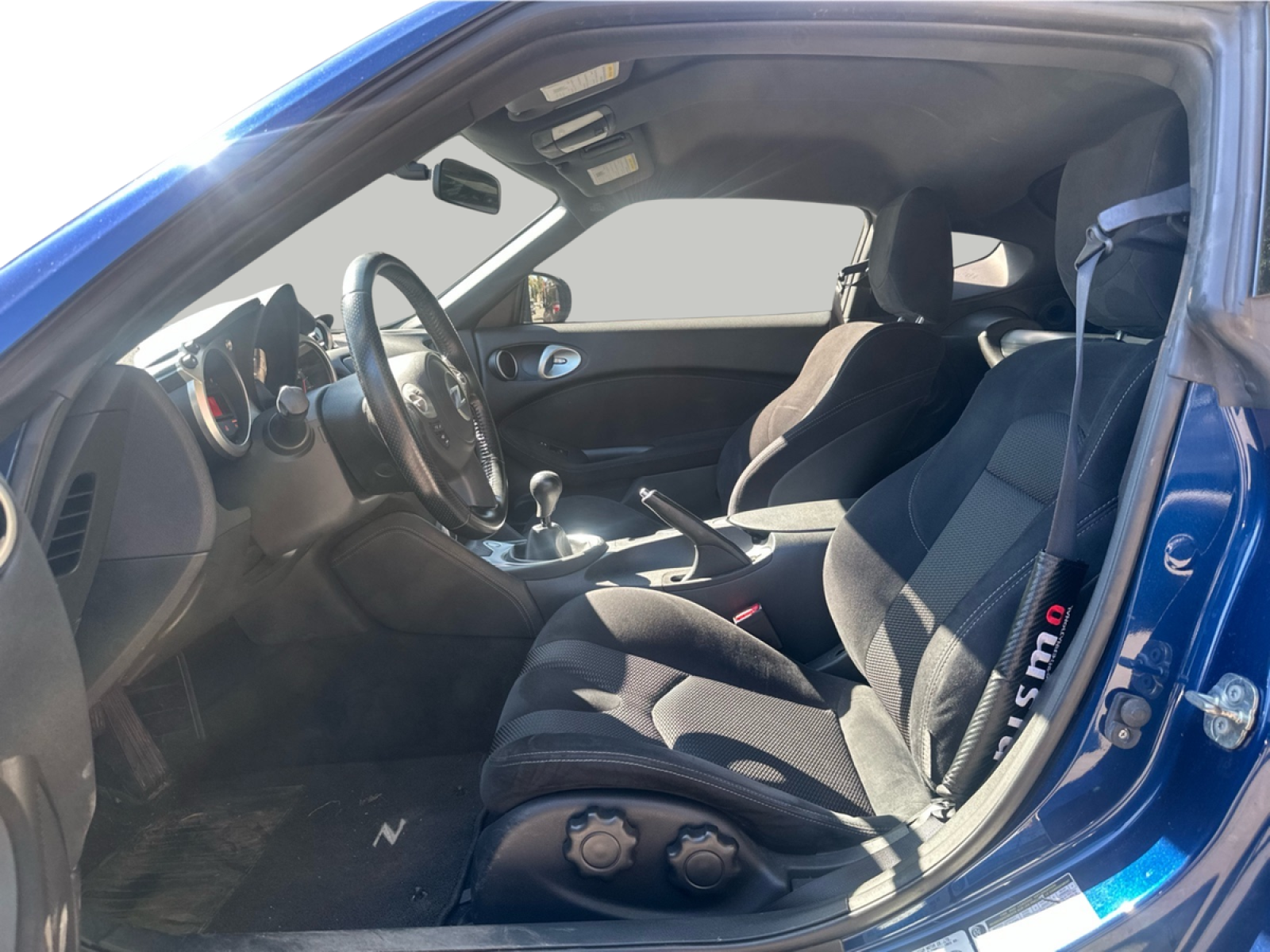 2017 Nissan 370Z - Image 11
